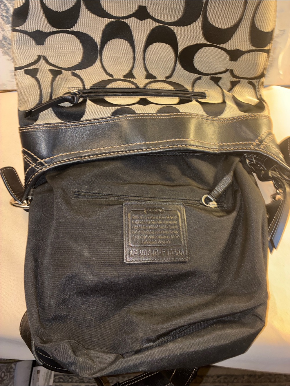 Genuine Y2K  Coach  Canvas Bleeker Bucket Black & Tan $75 ! 🔔🔔 - Picture 10 of 16
